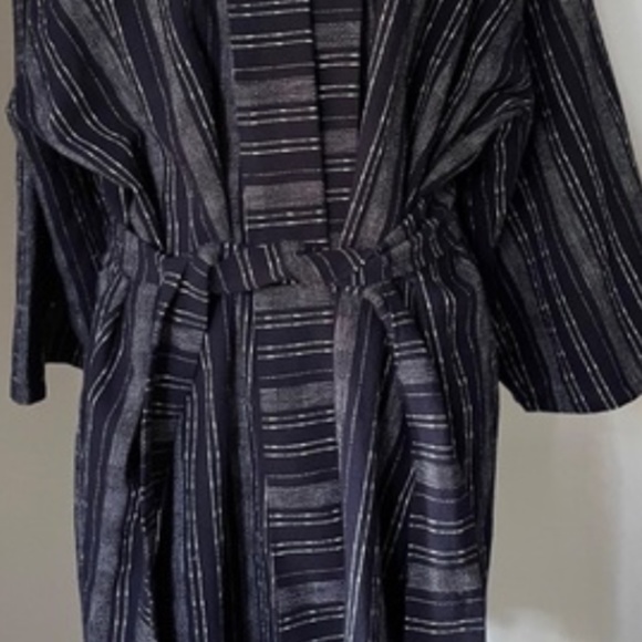 Brand New BCBGMaxAzria Light Stripe Wrap Jacket - Picture 5 of 9